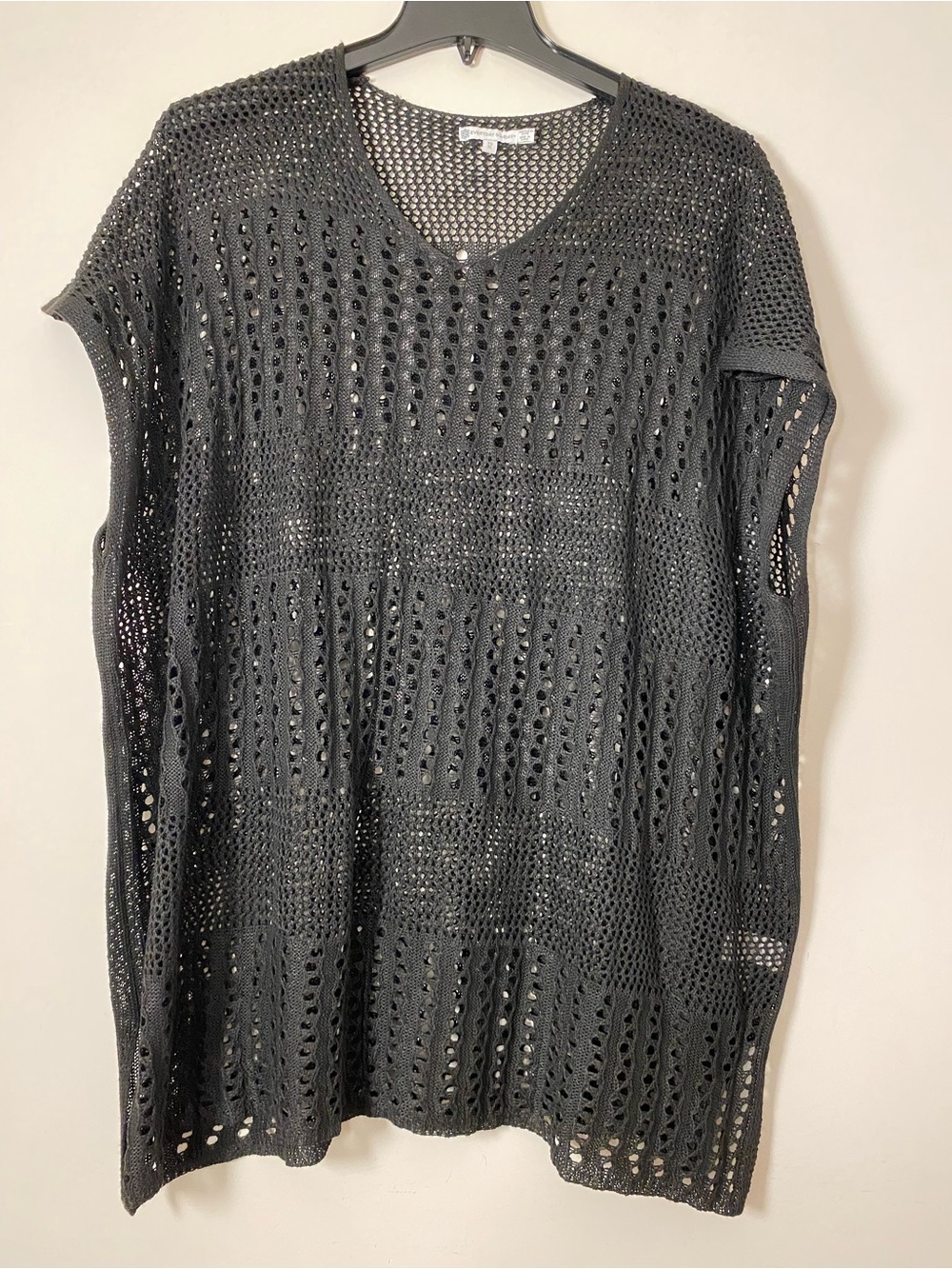 Everyday Sunday Women's Black Open-Knit V-Neck Sweater Summer vibe